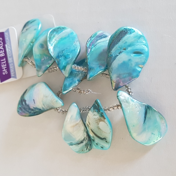 3/25$ 10 pcs Shell Beads with Hole for Beading & Jewelry Projects - Picture 9 of 9